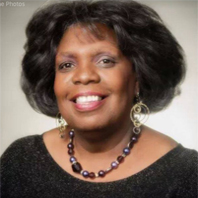 headshot: Darlene Lewis