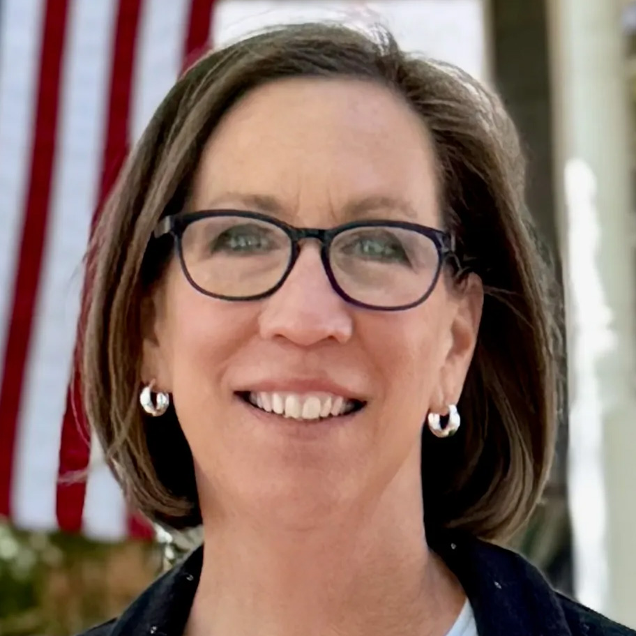 headshot: Cheryl Smith